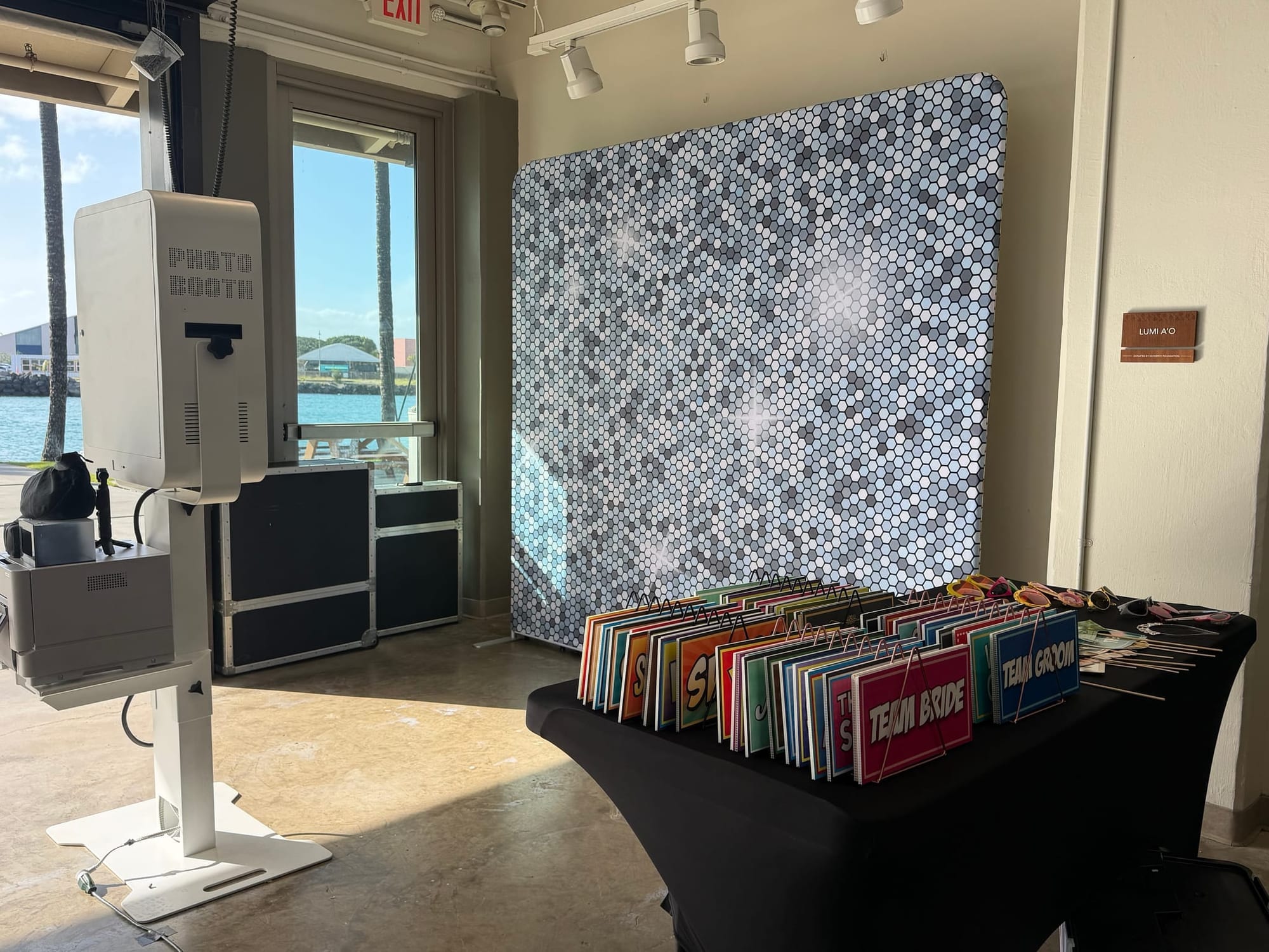 5 Reasons to Book a Photo Booth for Your Next Event
